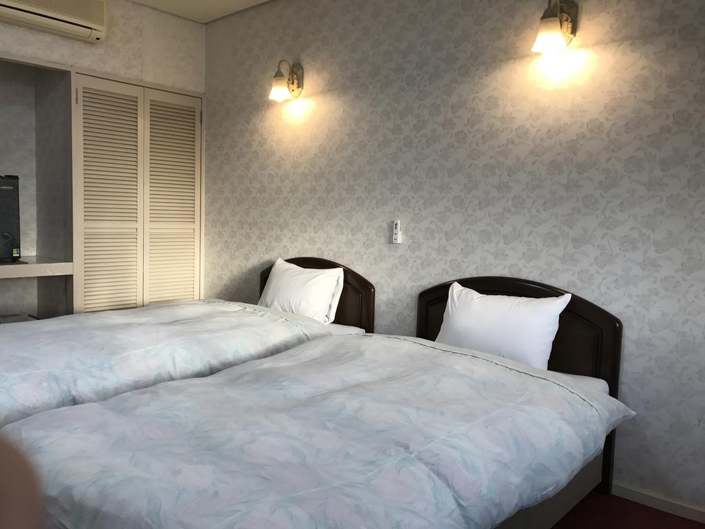 ペンション百万本のバラ "A Million Roses" Hotell Shimoda  Eksteriør bilde