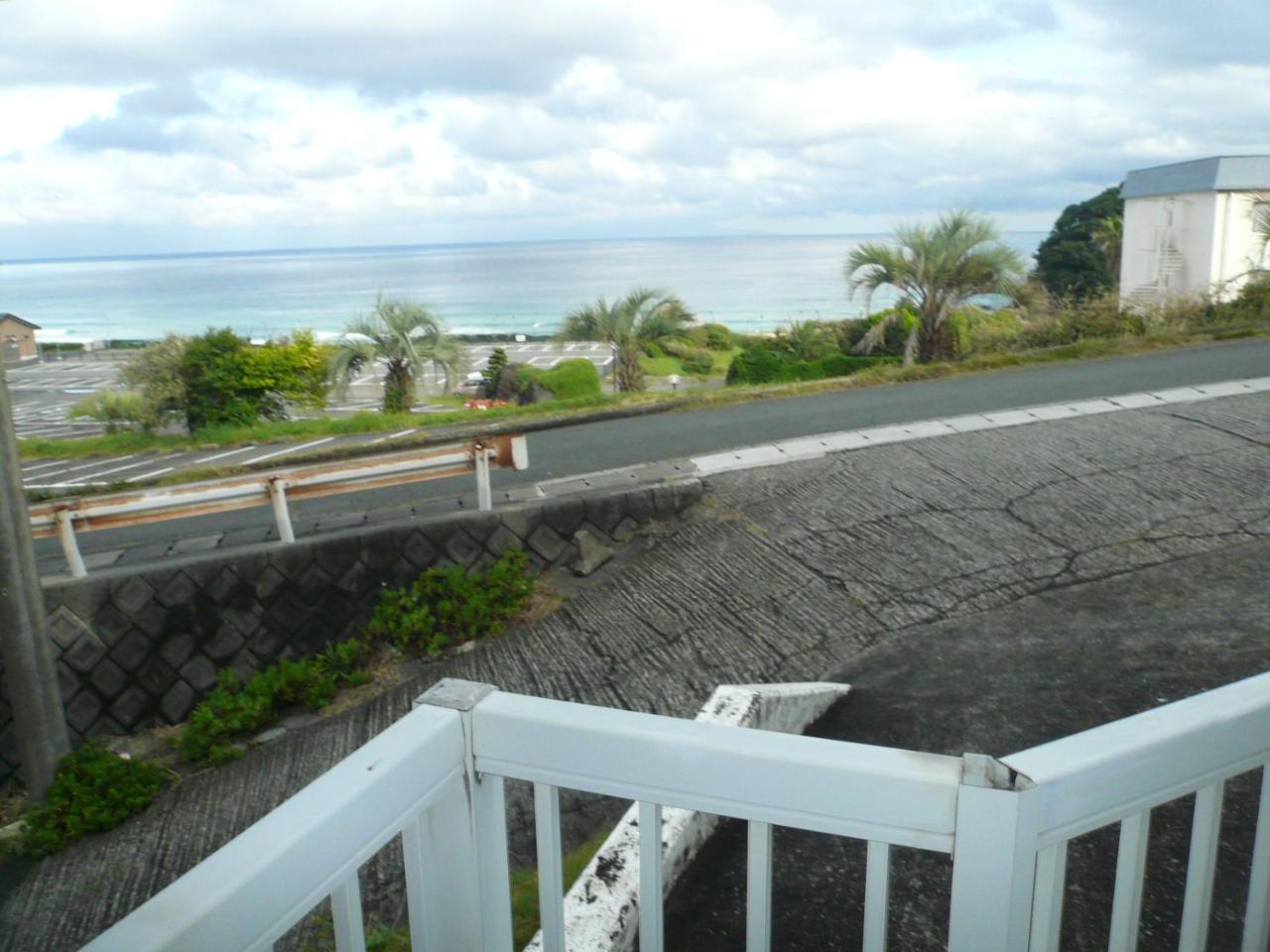 ペンション百万本のバラ "A Million Roses" Hotell Shimoda  Eksteriør bilde